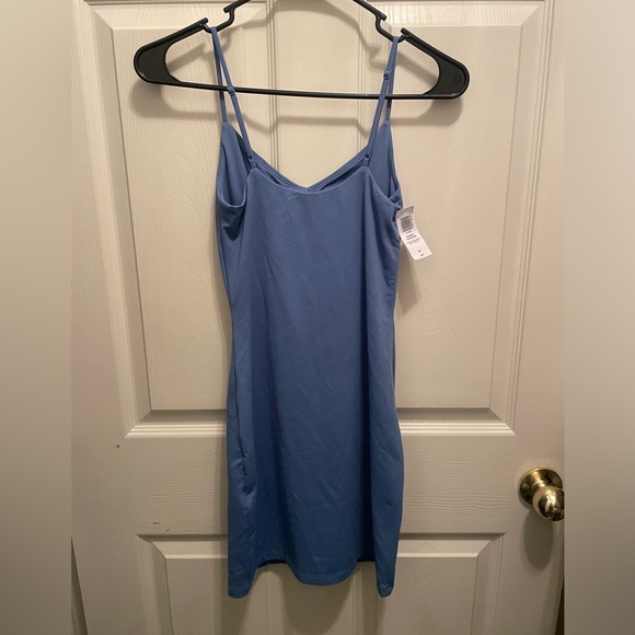 NWT aritzia babaton Spence contour dress - Picture 6 of 8